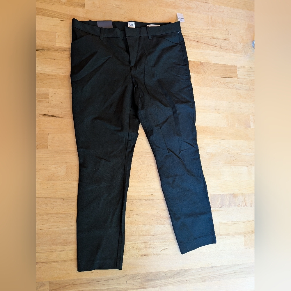 GAP Black Ankle Pants